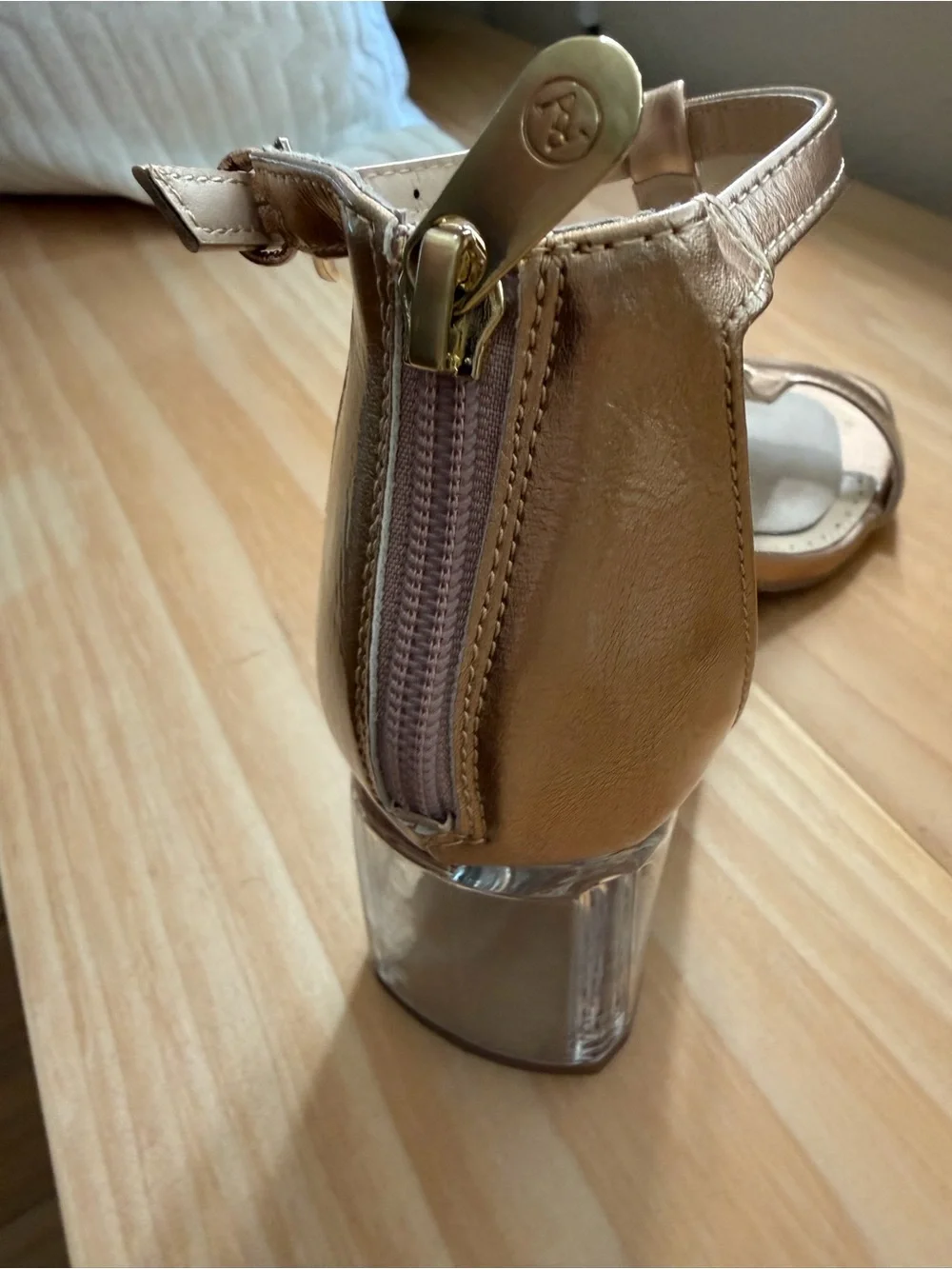Adrienne Vittadini elegant strap